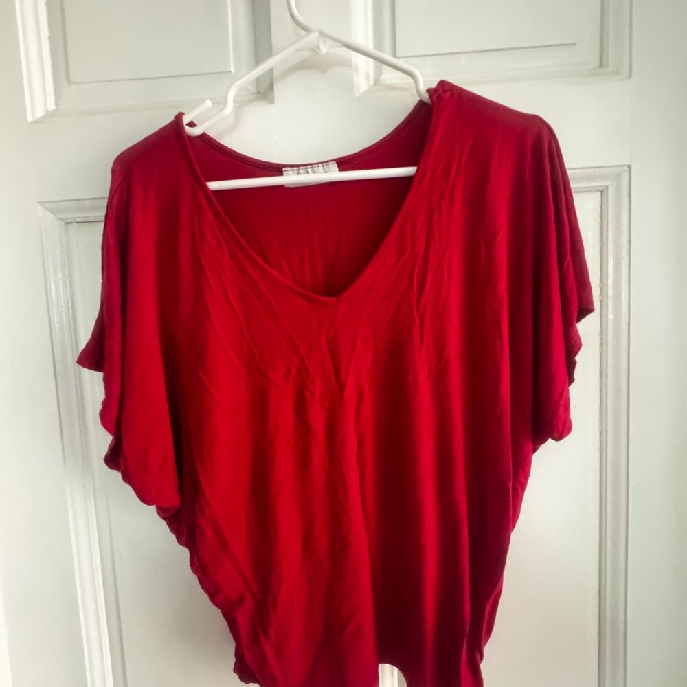 Adara Red Short Sleeve Blouse Cotton no size but matches S-M womens‎